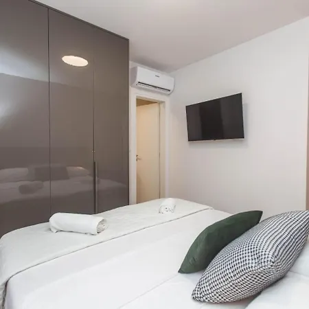 Luna Apartman Trogir