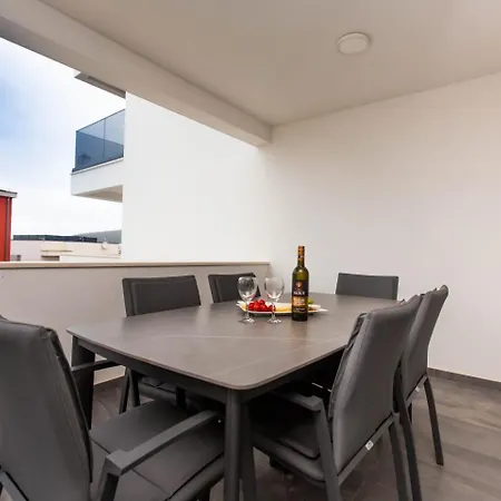 Luna Apartment Trogir
