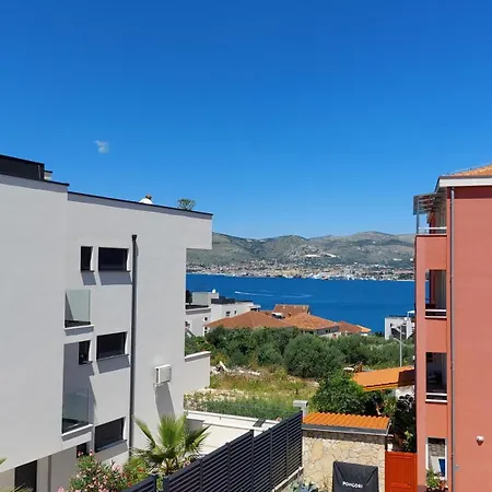 Luna Lägenhet Trogir
